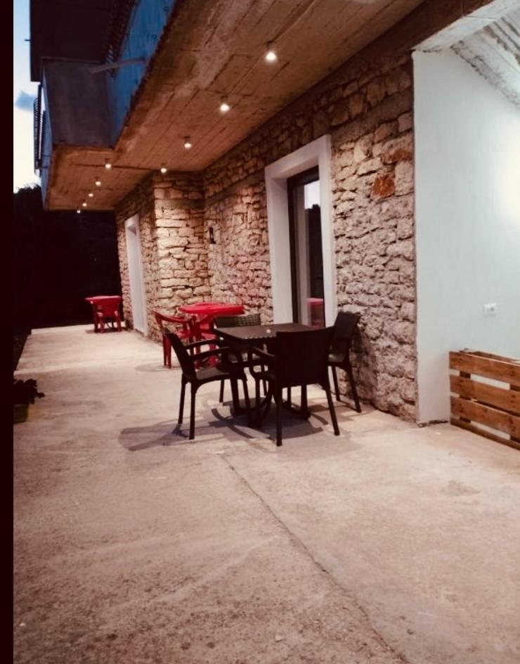 Comfort Guest Rooms Vila Hm ساراندا المظهر الخارجي الصورة