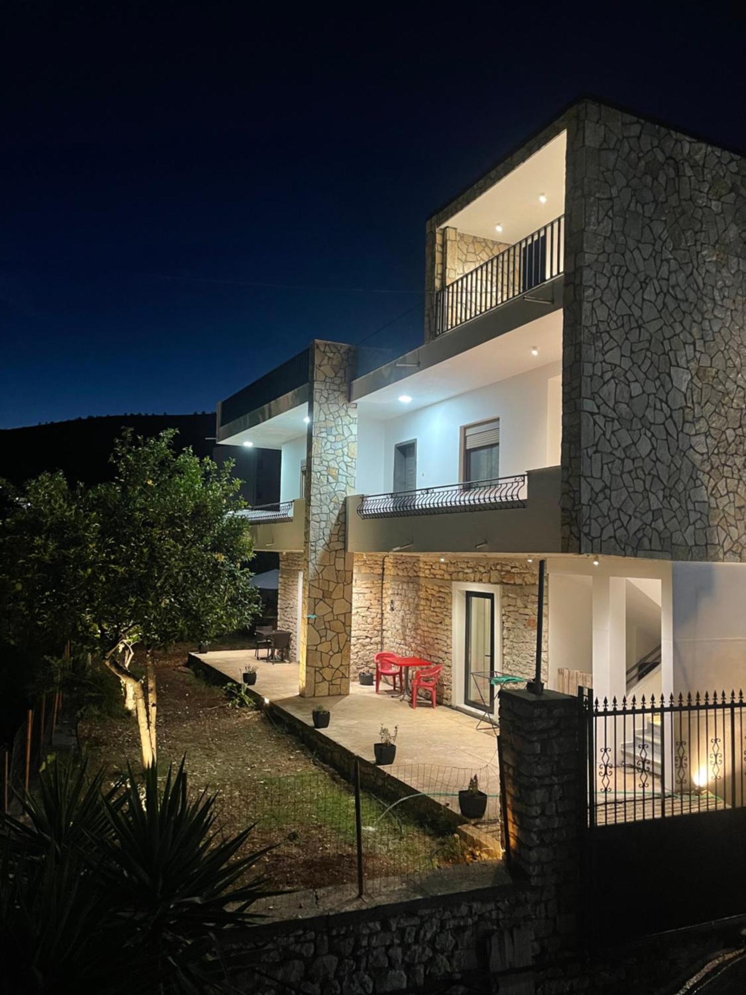 Comfort Guest Rooms Vila Hm ساراندا المظهر الخارجي الصورة